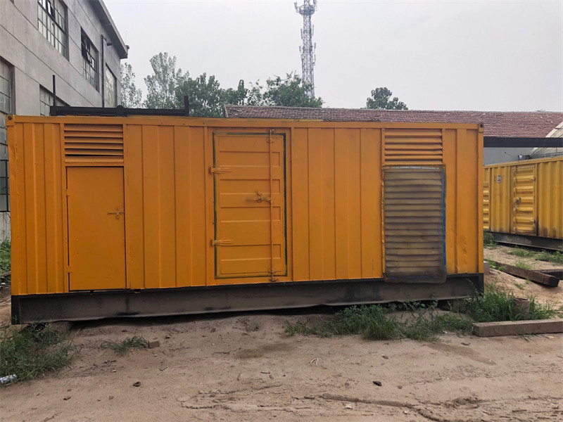 石屏柴油发电机如何判断新机油是否已经完全充满机油滤清器？