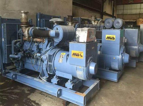 石屏柴油发电机如何测试电流大小？