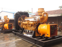 石屏发电机组的频率规格是如何确定的？