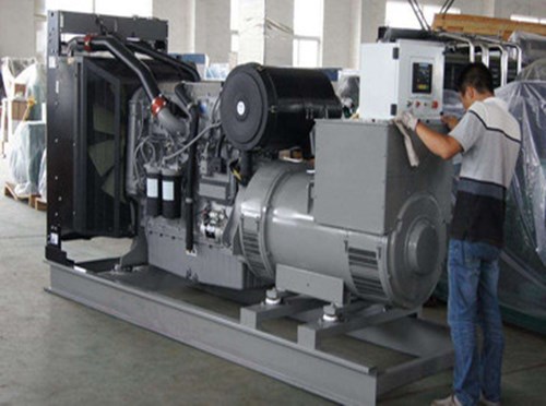 石屏柴油发电机组和储能设备配合使用的案例