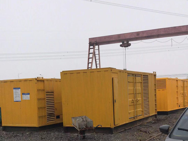 石屏100kw柴油发电机组每小时油耗？