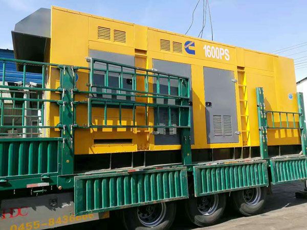 石屏测量水冷式机油散热器密封件尺寸时的注意事项有哪些？