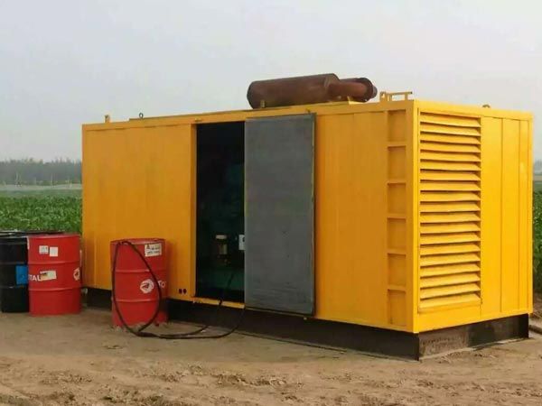 石屏安装新的水冷式机油散热器密封件有哪些注意事项？